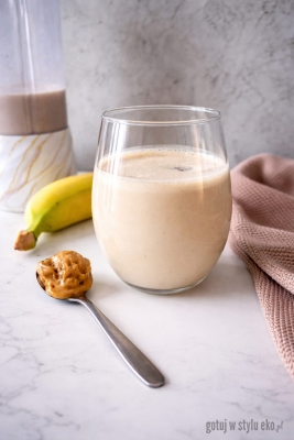Shake białkowy z kremem orzechowym