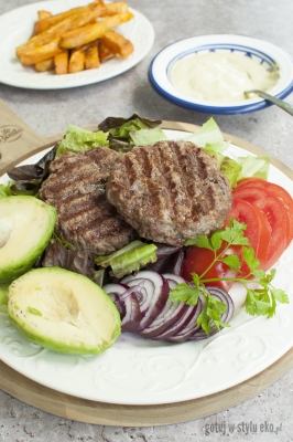 Burgery z sosem aioli z przyprawą Pięciu Smaków
